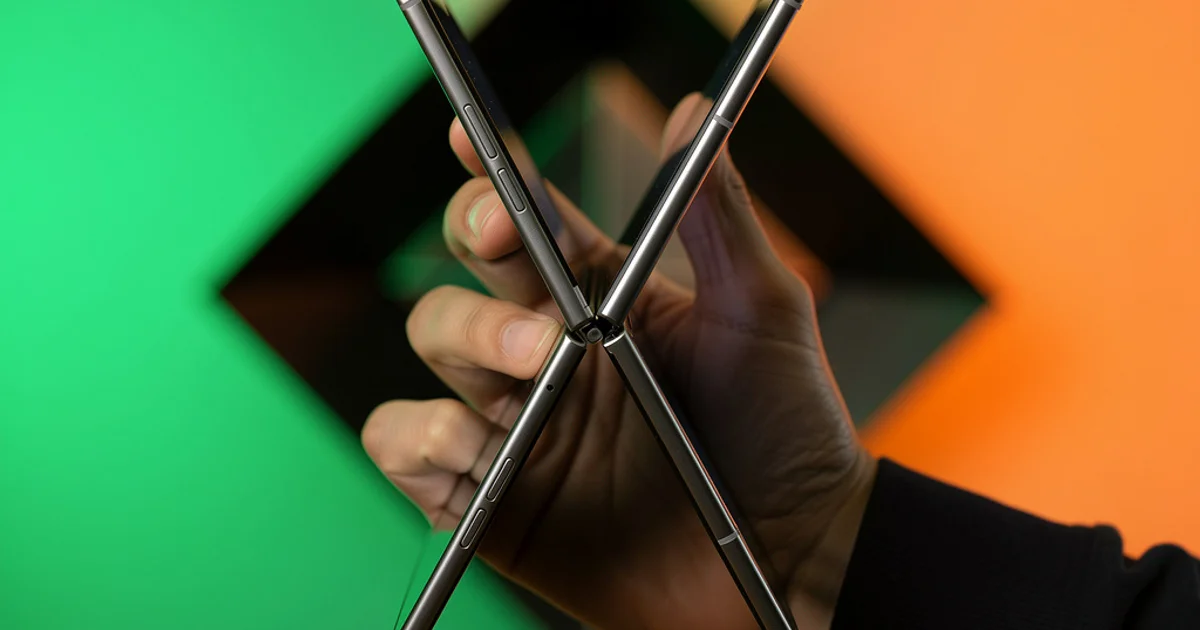 Apple готовит до 10 устройств: iPhone Fold, тачскрин‑MacBook и домашний робот